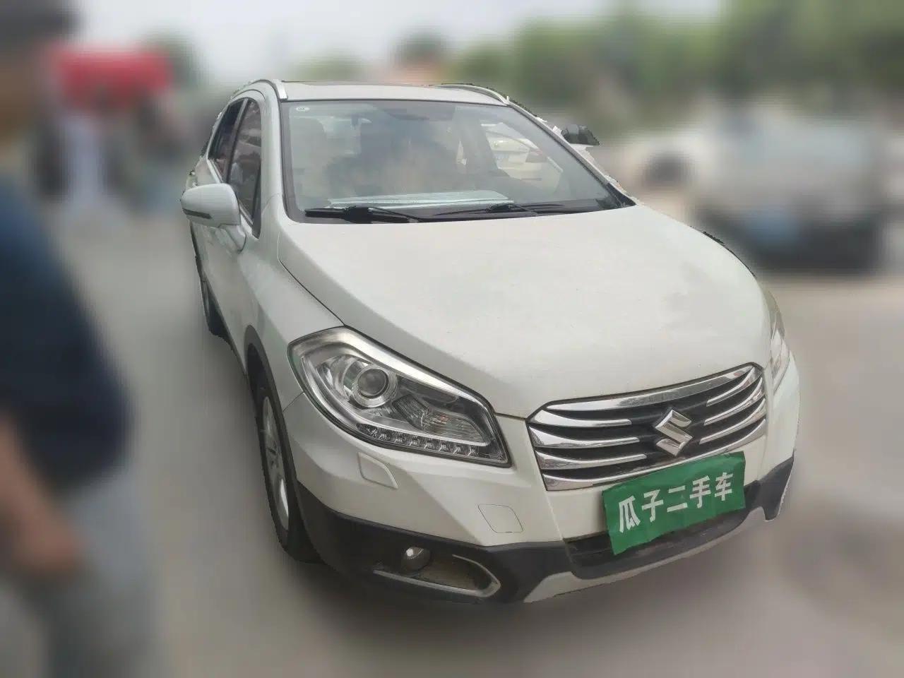 Suzuki S-Cross 2014 1.6L Manual Two-Wheel Drive Elite Model — миниатюра 3