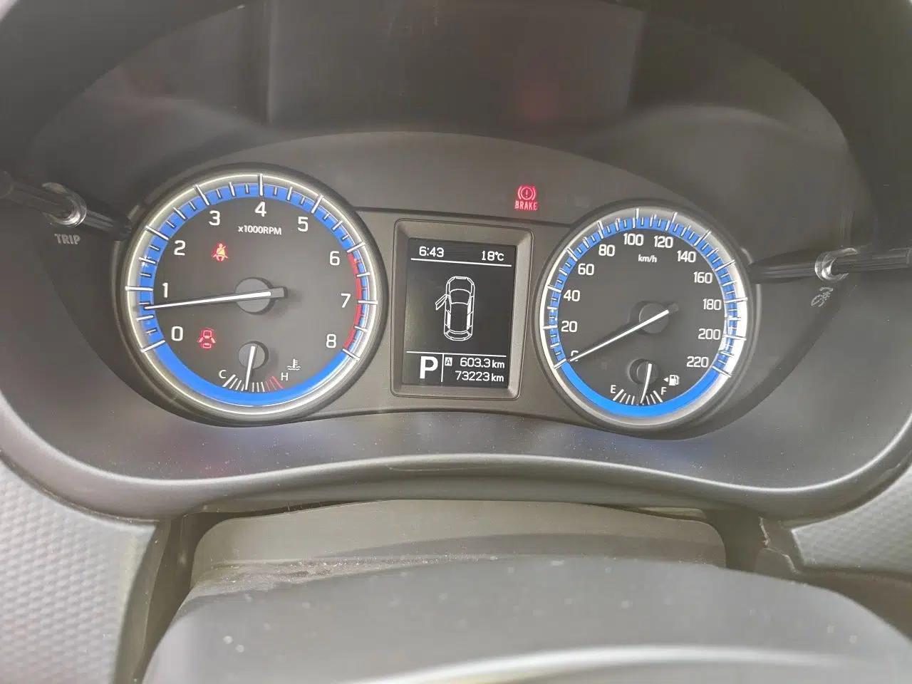 Suzuki S-Cross 2014 1.6L CVT Two-Wheel Drive Elite Version — миниатюра 9
