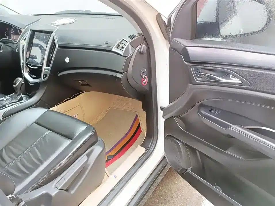 2013 Cadillac SRX 3.0L Premium Edition — миниатюра 14