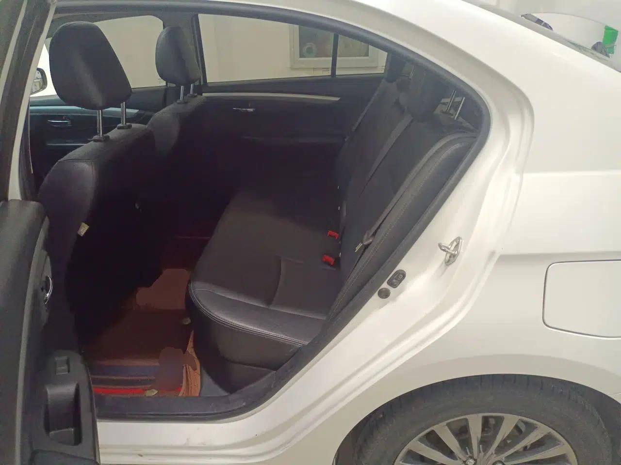 Suzuki Alivio 2015 1.6L Automatic Enjoyment Model — миниатюра 18