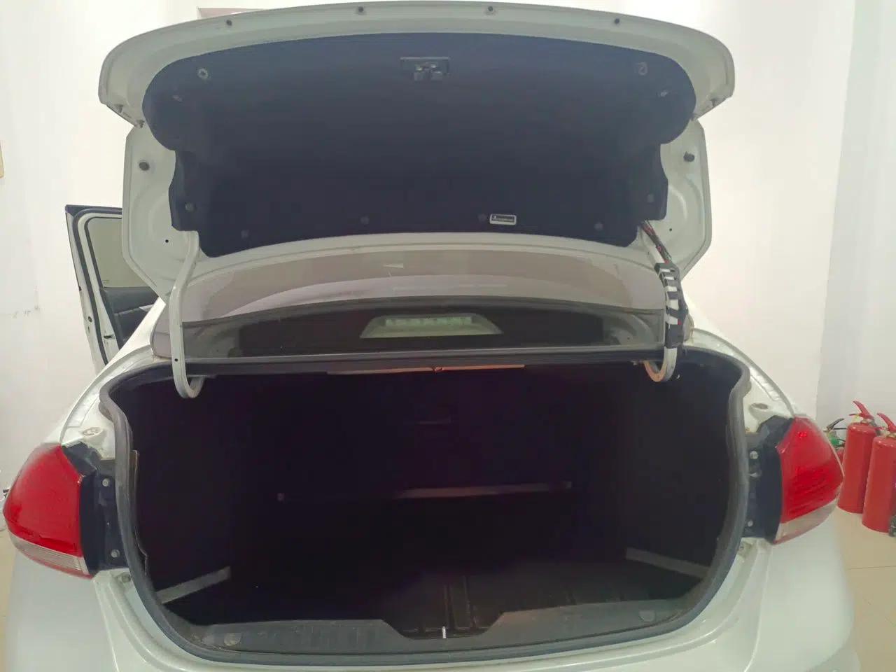 Suzuki Alivio 2015 1.6L Automatic Enjoyment Model — миниатюра 20