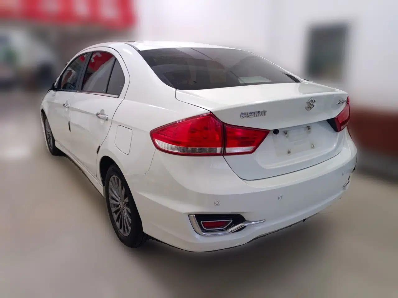 Suzuki Alivio 2015 1.6L Automatic Enjoyment Model — миниатюра 4