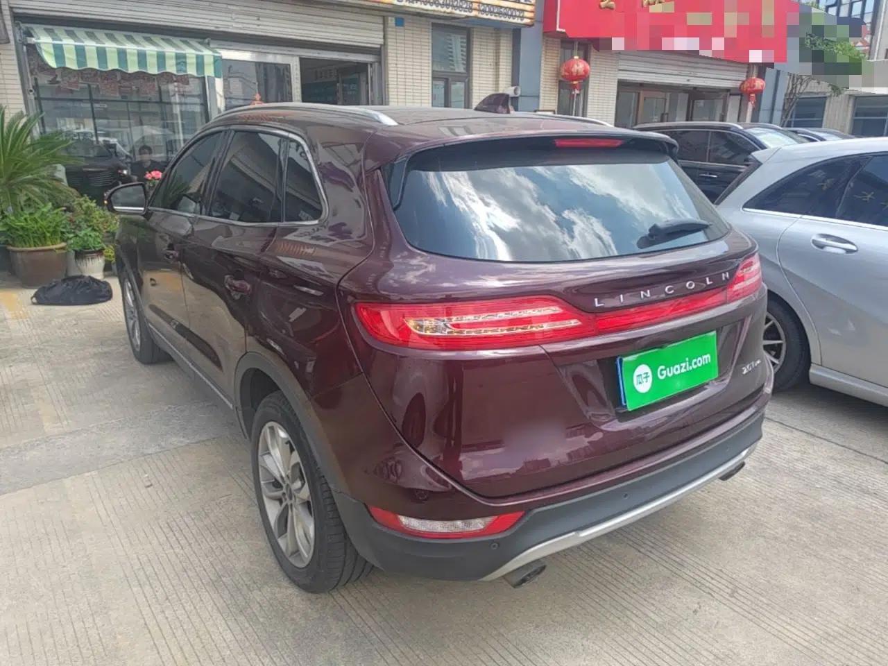Lincoln MKC 2017 2.0T Four-Wheel Drive Prestige Edition — миниатюра 4