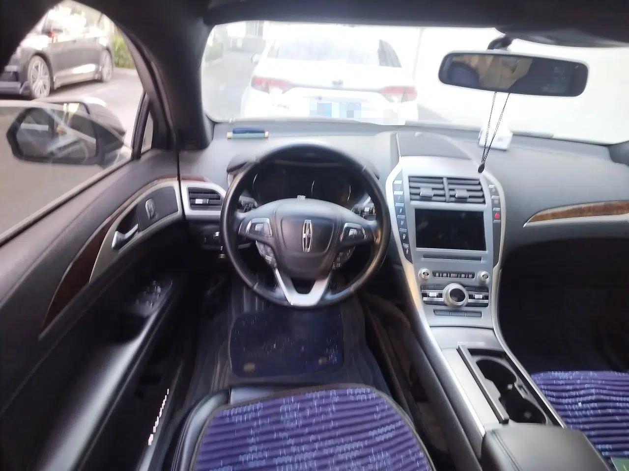 Lincoln MKZ 2019 2.0T Luxury Edition China V Standard — миниатюра 11