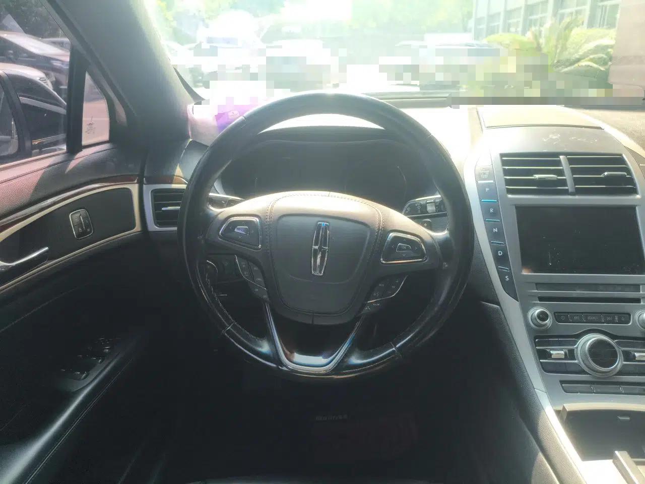 Lincoln MKZ 2018 2.0T Premium Edition — миниатюра 11