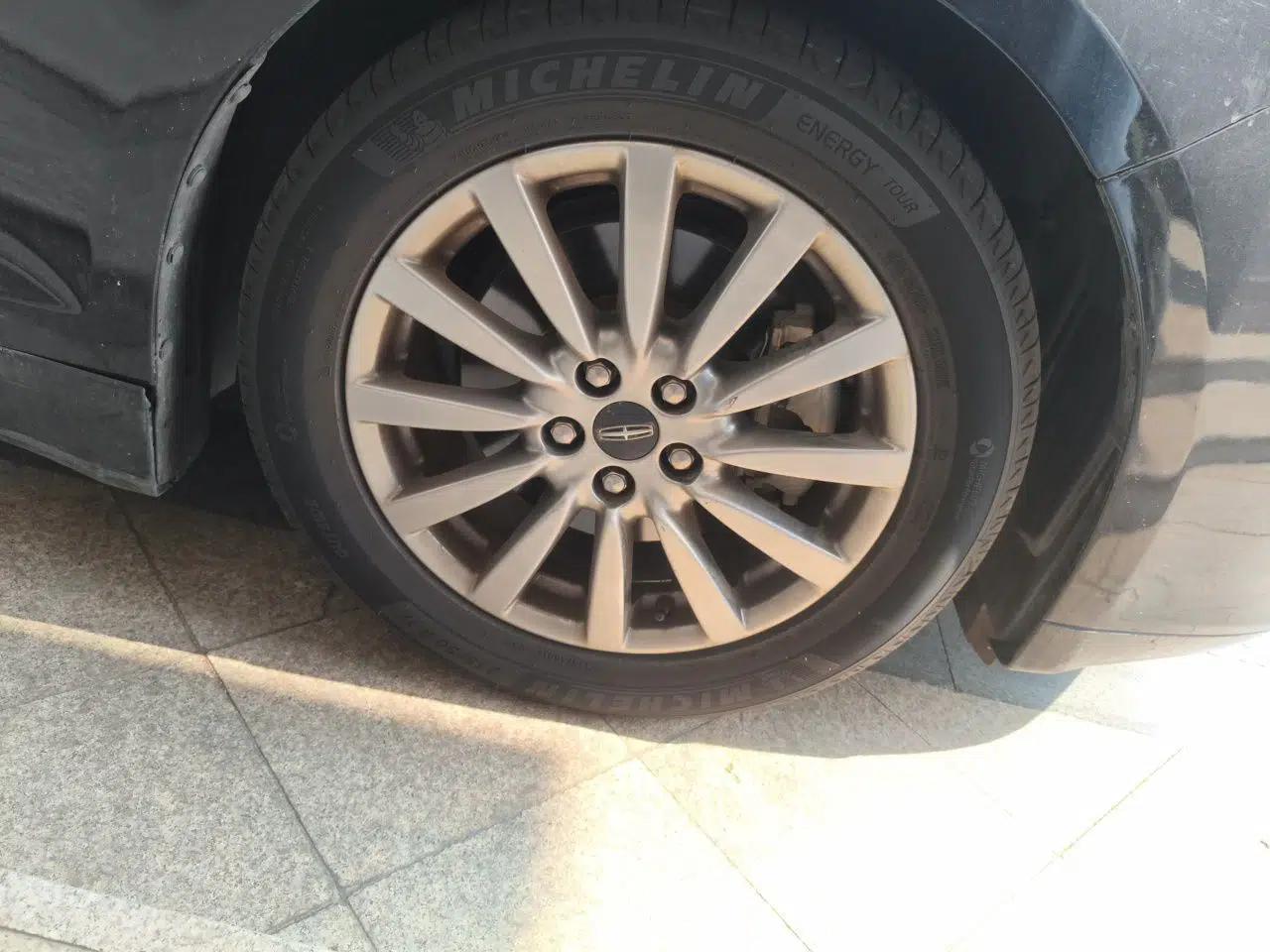 Lincoln MKZ 2018 2.0T Premium Edition — миниатюра 8