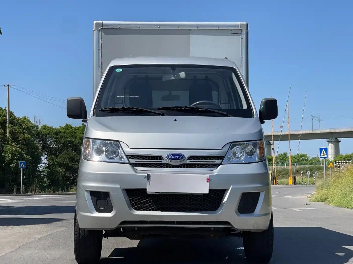 UJING EV 2022 Standard Van — миниатюра 2