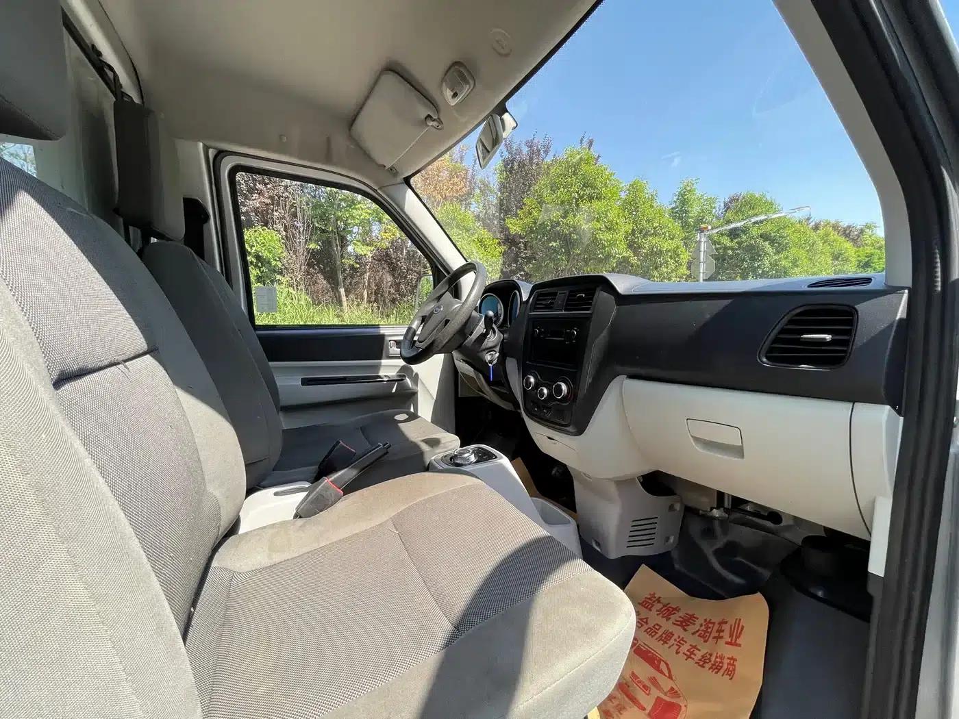 UJING EV 2022 Standard Van — миниатюра 9