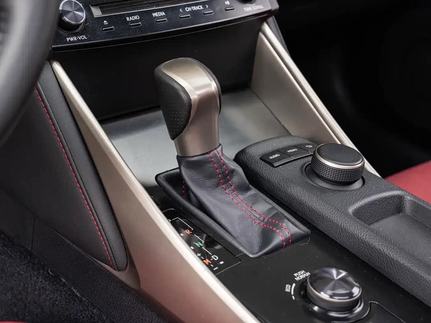 Lexus IS 2013 250 F SPORT — миниатюра 15