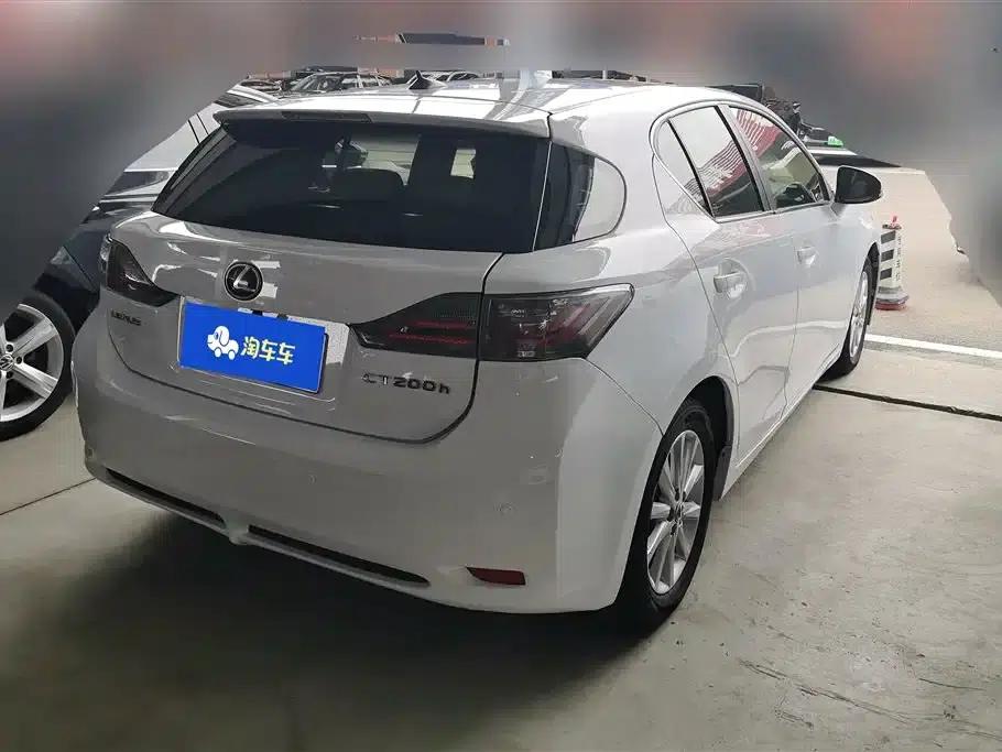 Lexus CT 2012 CT200h Elite Edition — миниатюра 3