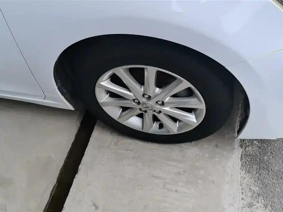 Lexus CT 2012 CT200h Elite Edition — миниатюра 6