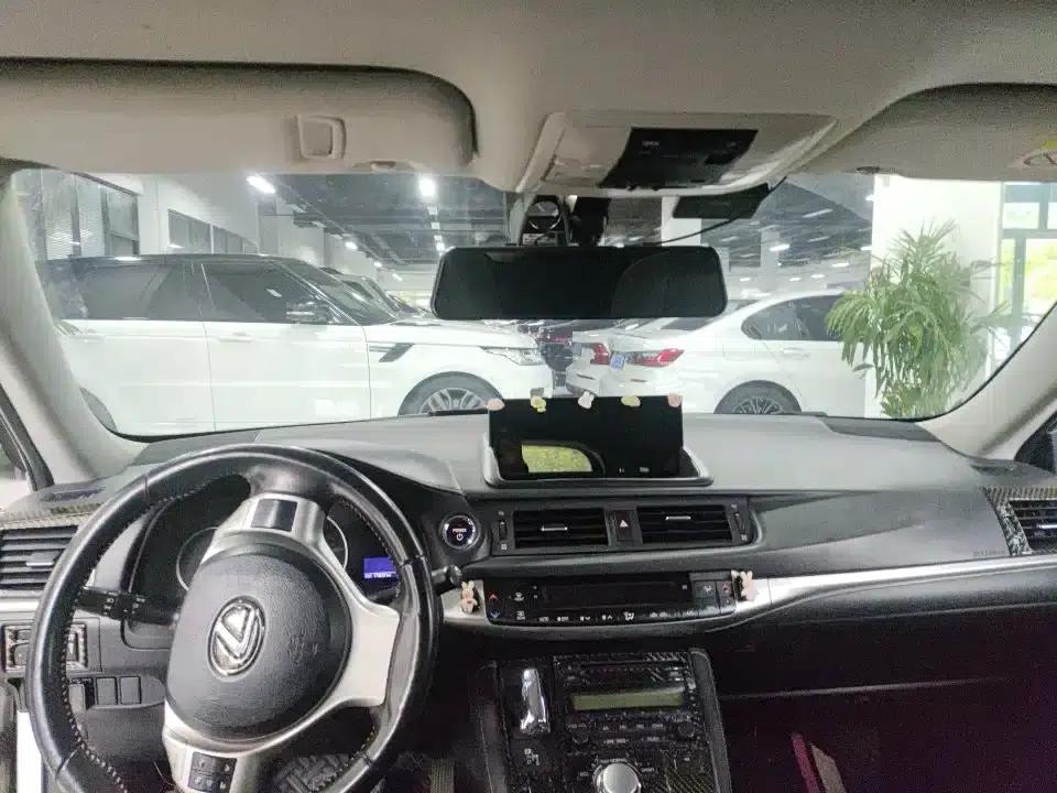 Lexus CT 2012 CT200h Elite Edition — миниатюра 3