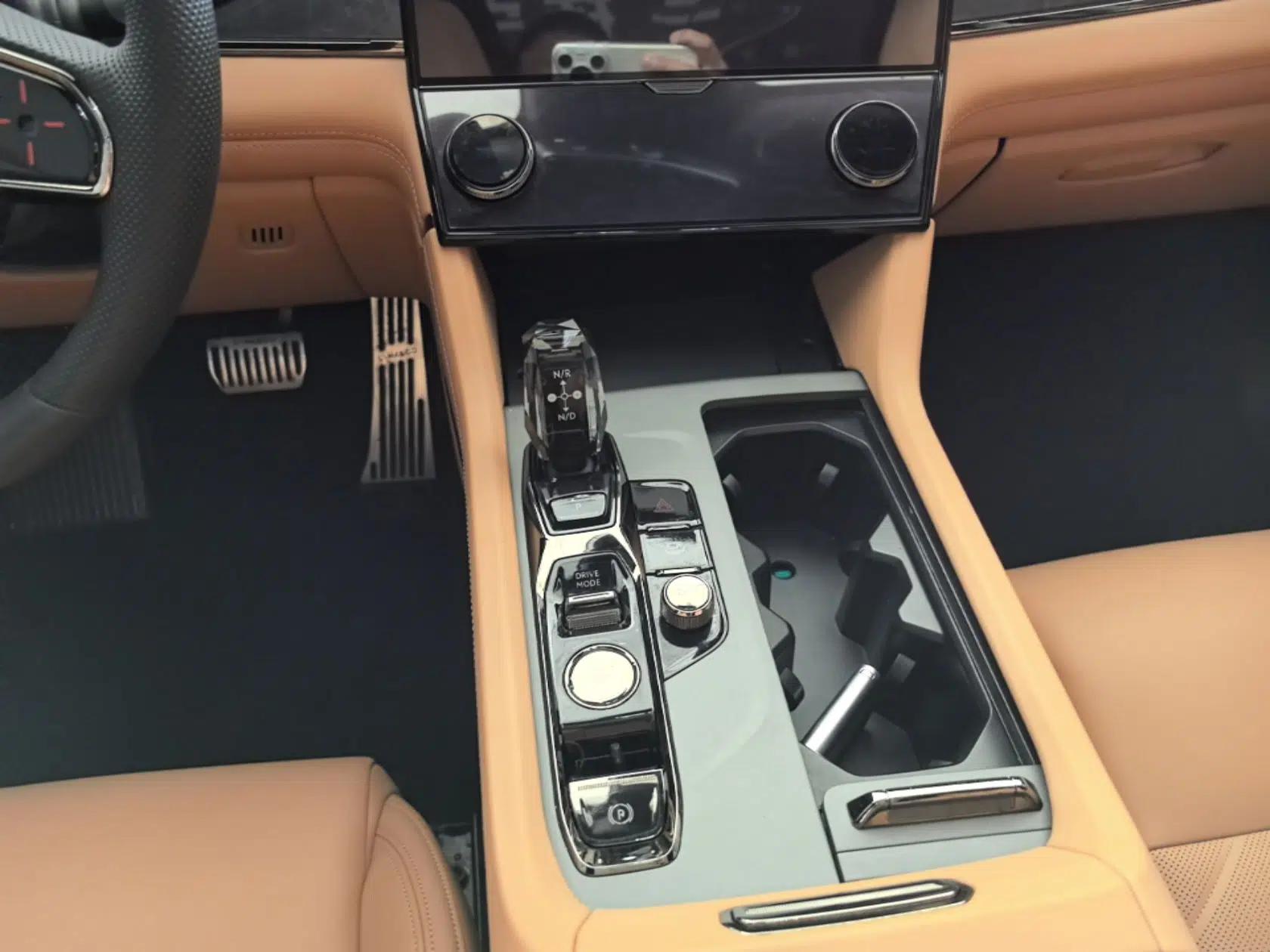 Lynk & Co 09 EM-P 2021 2.0T PHEV Halo Seven-Seater — миниатюра 16