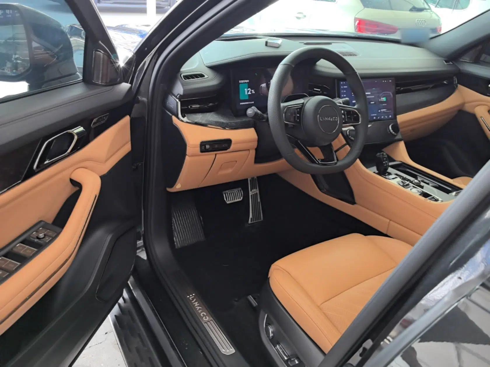 Lynk & Co 09 EM-P 2021 2.0T PHEV Halo Seven-Seater — миниатюра 18