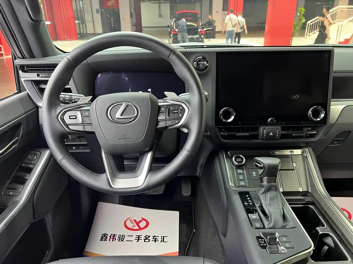 Lexus GX 2024 Overtrail Peak Edition — миниатюра 14