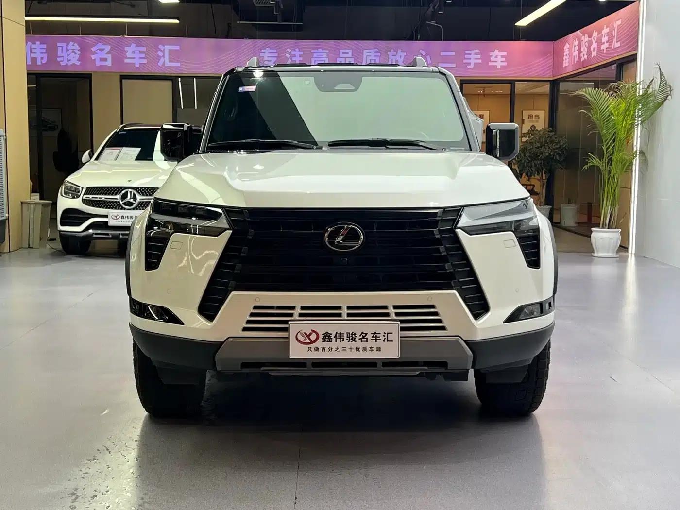 Lexus GX 2024 Overtrail Peak Edition — миниатюра 3