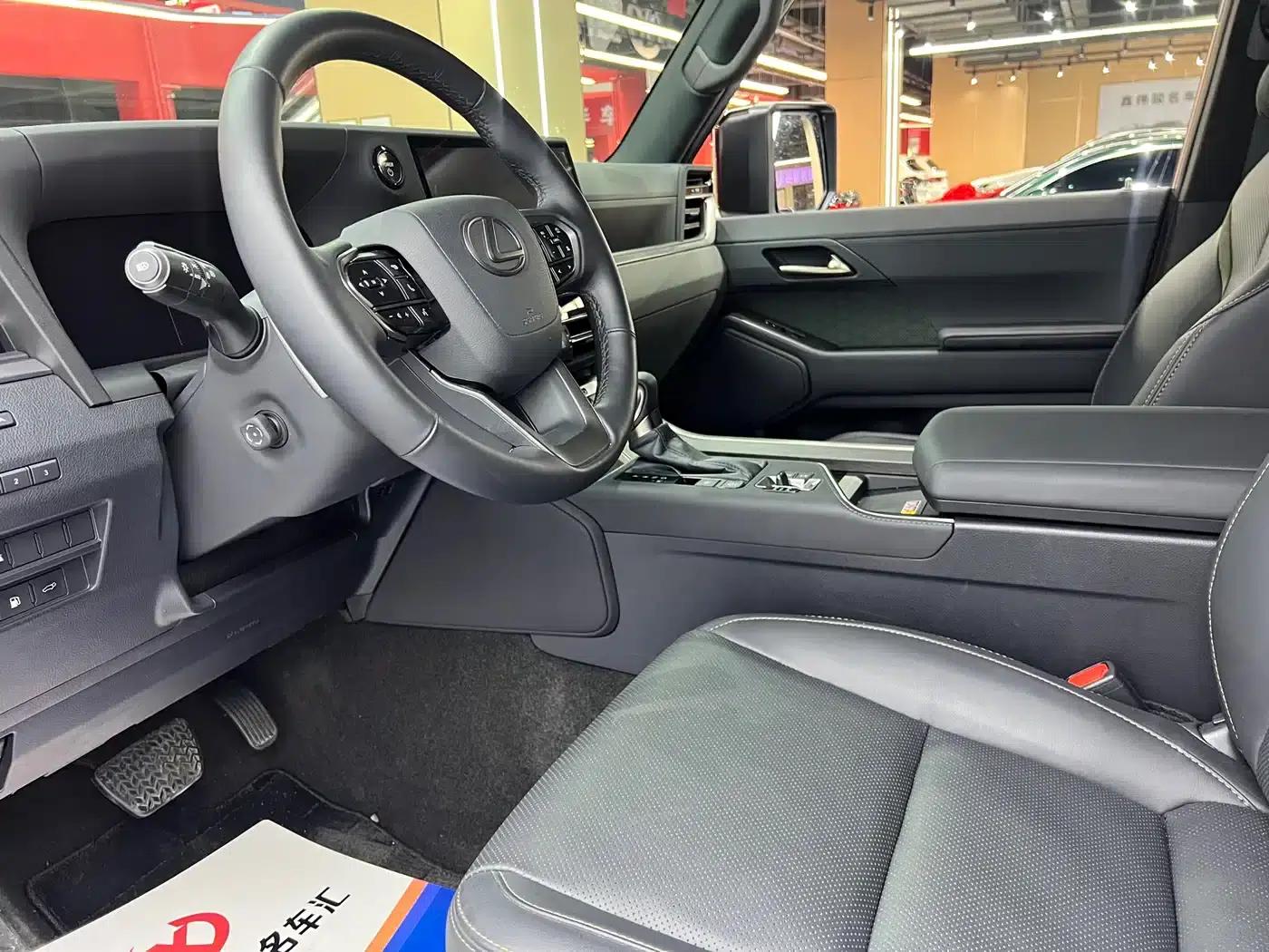 Lexus GX 2024 Overtrail Peak Edition — миниатюра 8