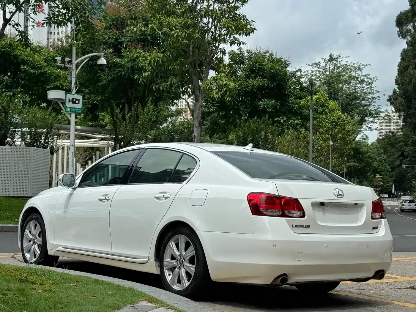 Lexus GS 2010 300 — миниатюра 15