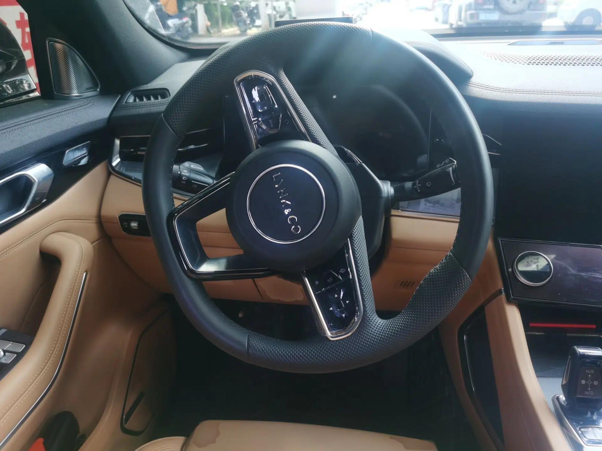 Lynk & Co 09 2024 2.0T All-Wheel Drive Global Version 7 Seats — миниатюра 11