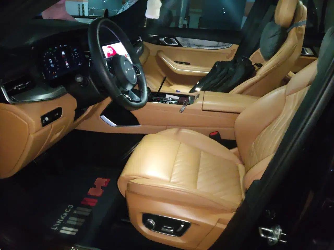 Lynk & Co 09 2024 2.0T Four-Wheel Drive Sport Edition Five Seats — миниатюра 16