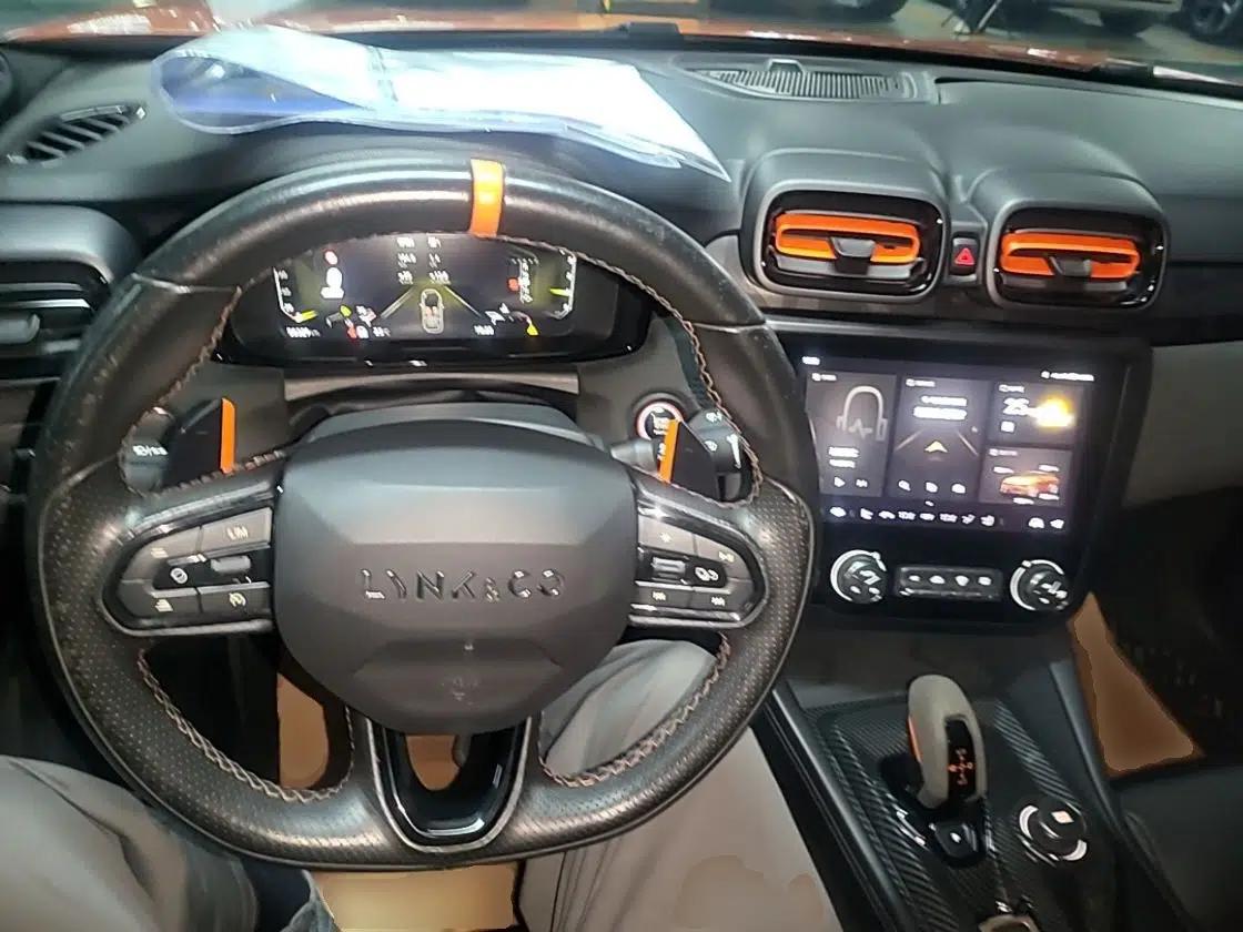 Lynk & Co 02 Hatchback 2021 2.0TD Halo — миниатюра 14