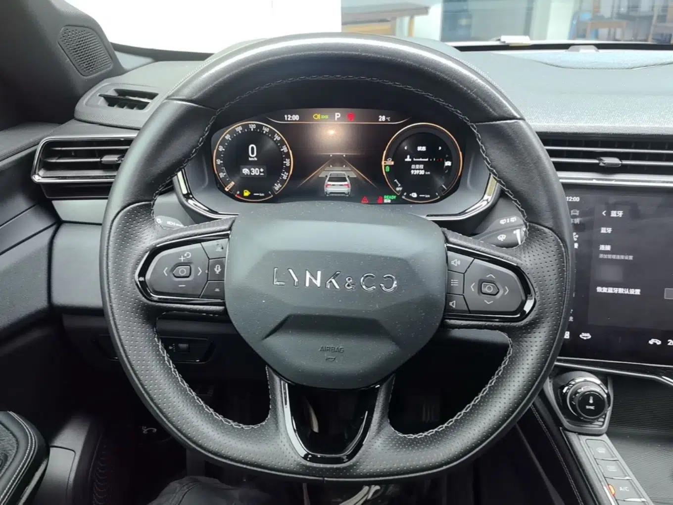 Lynk & Co 01 EM-P 2022 1.5TD PHEV Plus — миниатюра 14