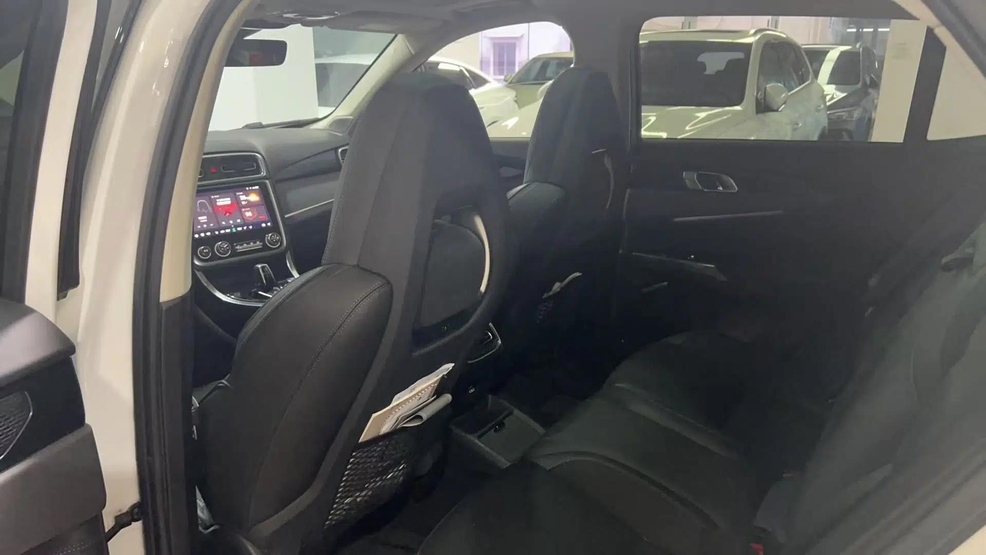 Lynk & Co 01 EM-P 2018 1.5T PHEV JingPro National Emission Standard V — миниатюра 17