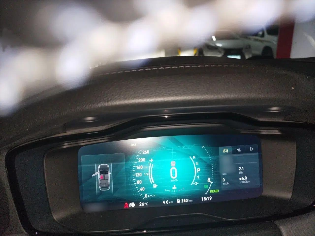 Lynk & Co 01 EM-P 2018 1.5T PHEV JingPro National Emission Standard V — миниатюра 8