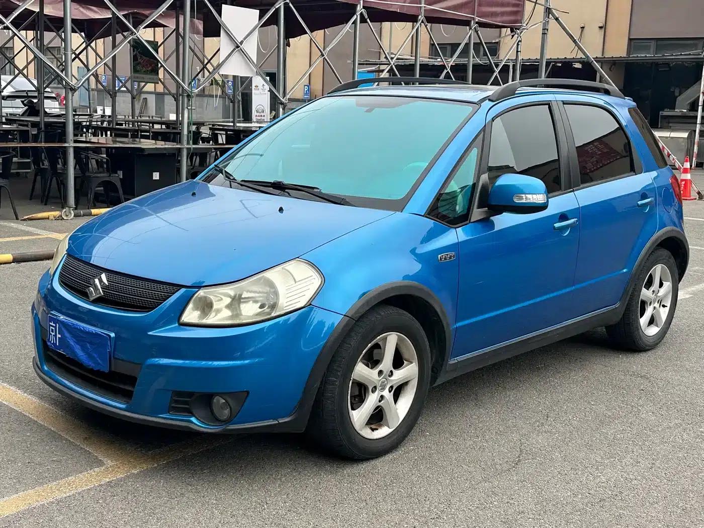 2010 Suzuki SX4 Hatchback 1.6L Automatic Champion Limited Edition — миниатюра 1