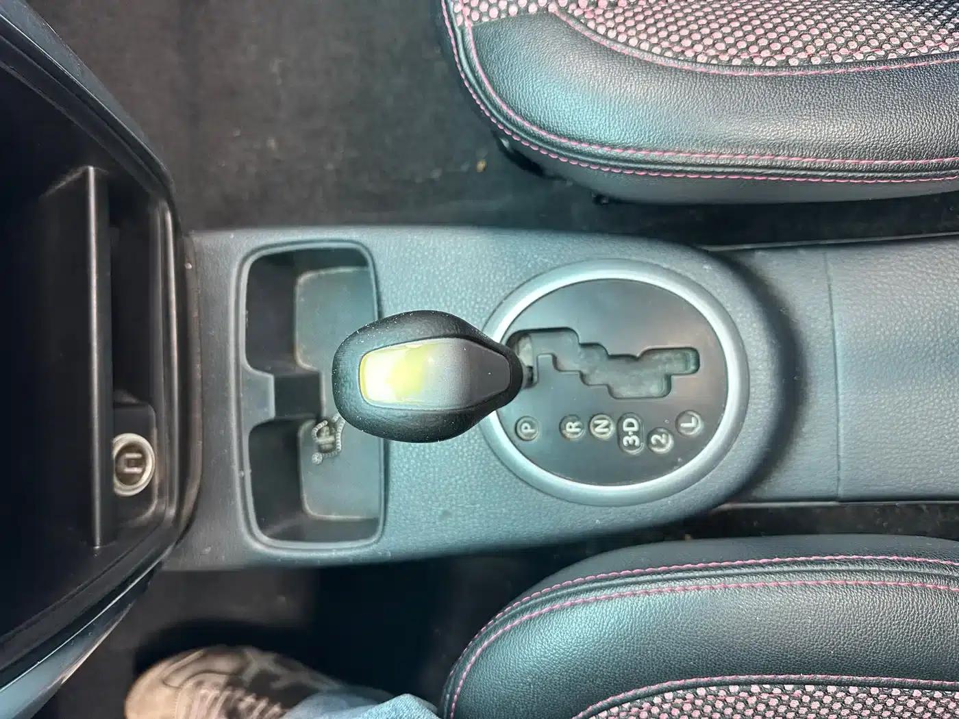 2010 Suzuki SX4 Hatchback 1.6L Automatic Champion Limited Edition — миниатюра 21
