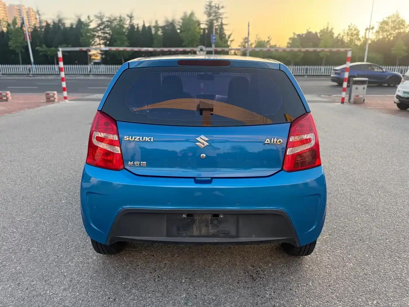 Alto 2013 1.0L Manual Comfort Model — миниатюра 5