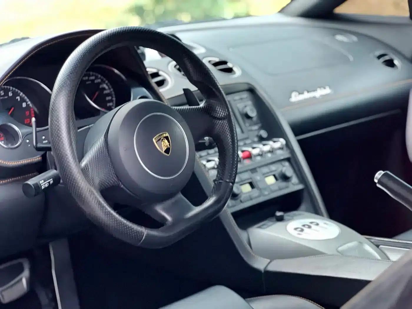 2010 Gallardo LP 550-2 Standard Edition — миниатюра 4