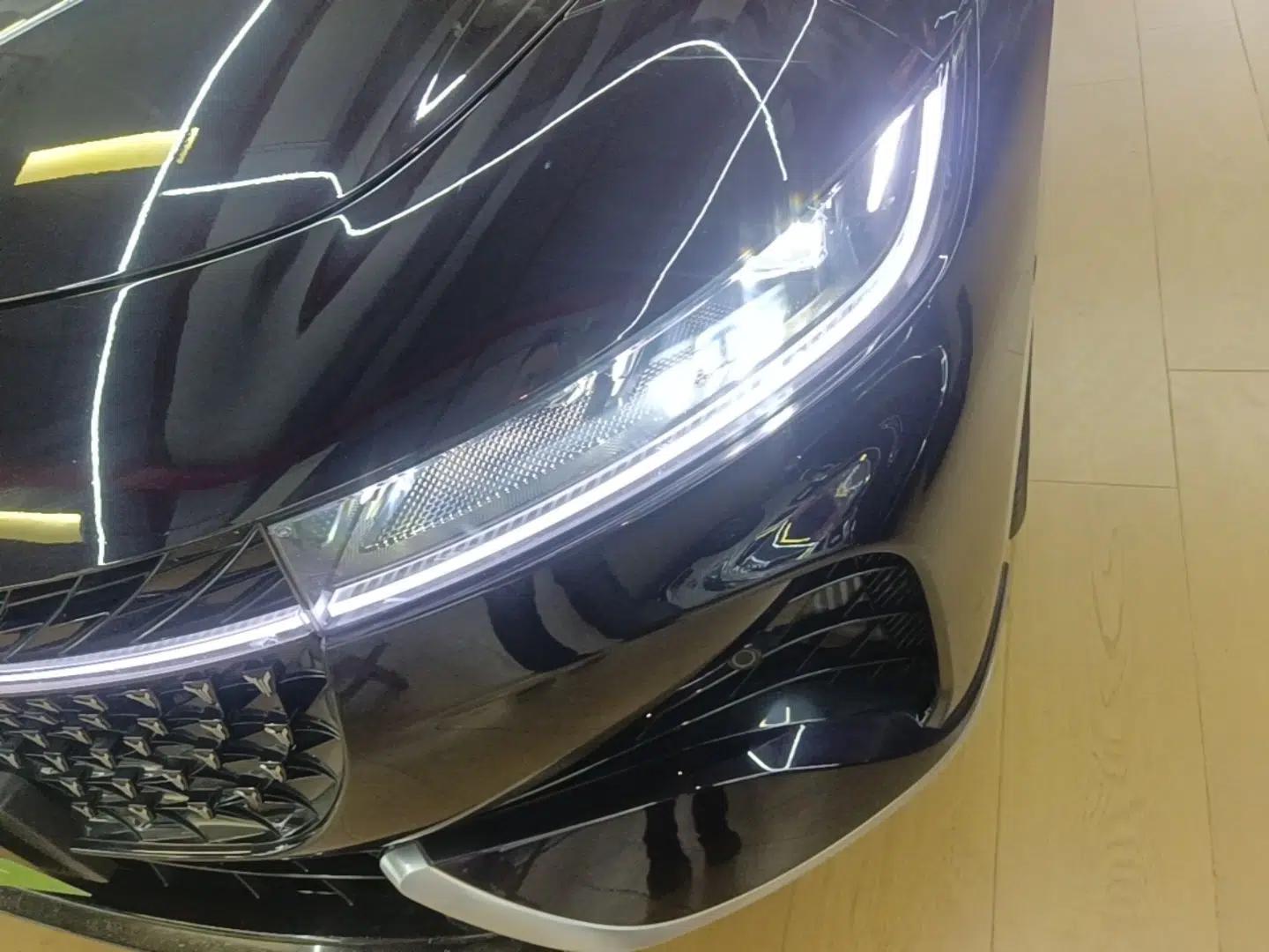 VOYAH PASSION 2024 PHEV Four-Wheel Drive Ultra-Long Range Flagship Model — миниатюра 2