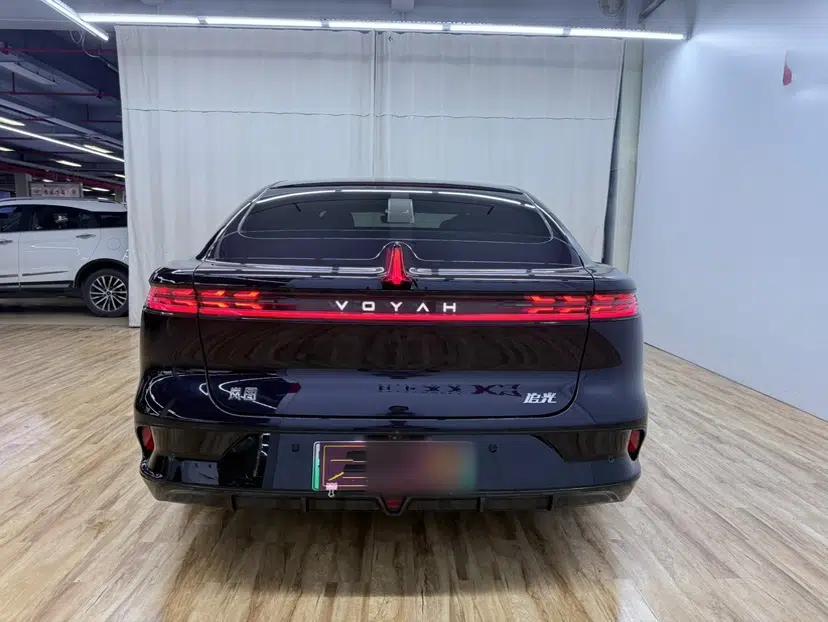 VOYAH PASSION 2024 PHEV Four-Wheel Drive Ultra-Long Range Flagship Model — миниатюра 4