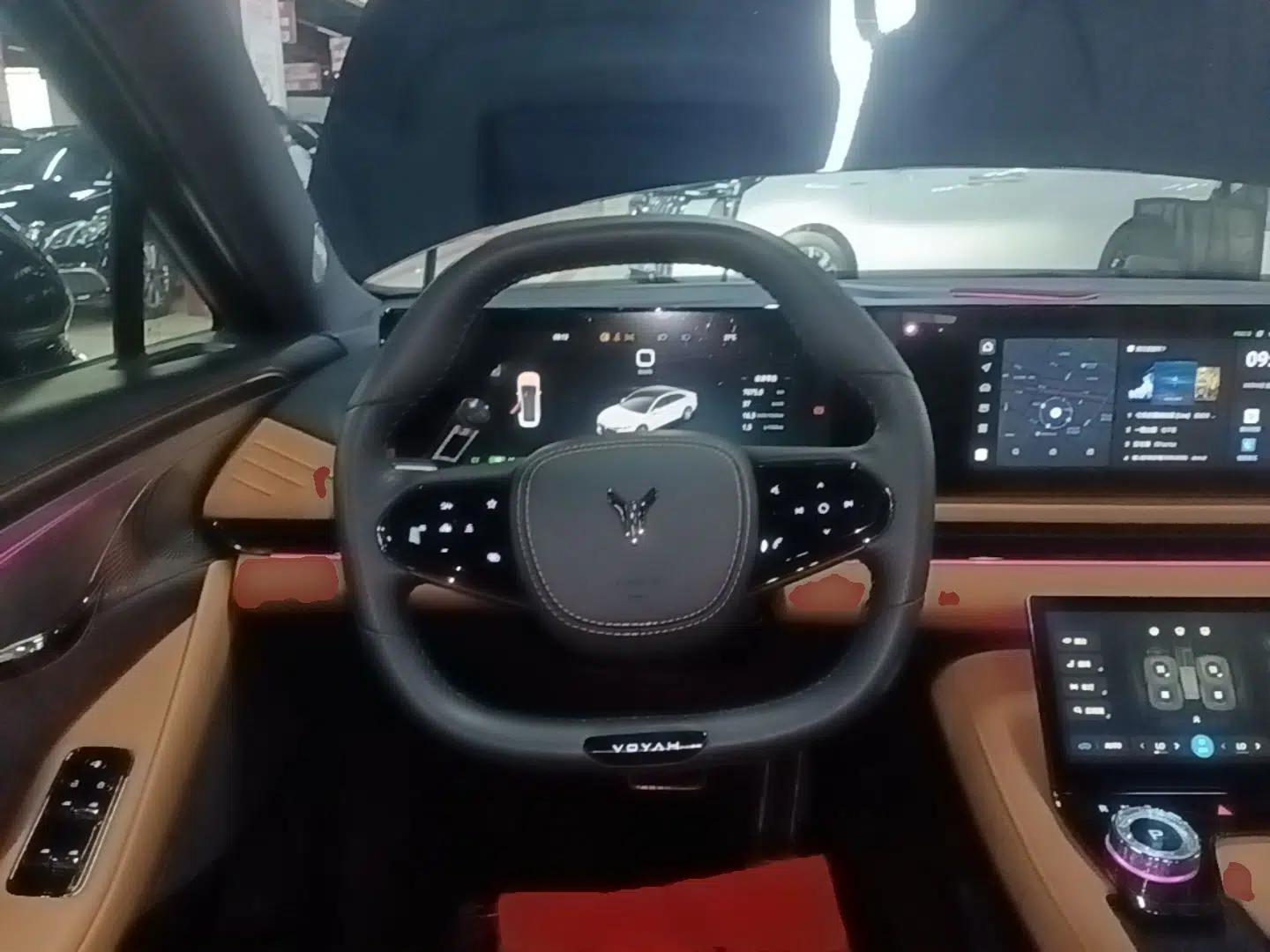 VOYAH PASSION 2024 PHEV Four-Wheel Drive Ultra-Long Range Flagship Model — миниатюра 13