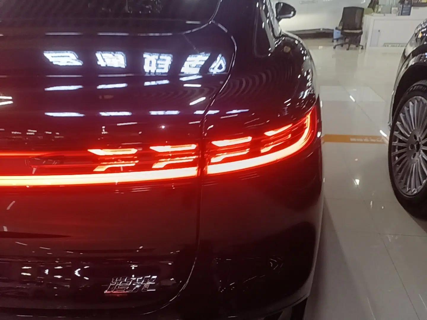 VOYAH PASSION 2024 PHEV Four-Wheel Drive Ultra-Long Range Flagship Model — миниатюра 8