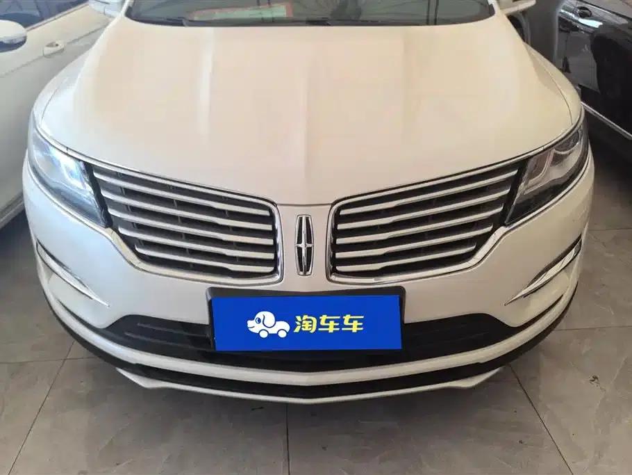 Lincoln MKC 2017 2.0T Two-Wheel Drive Premium Edition — миниатюра 2