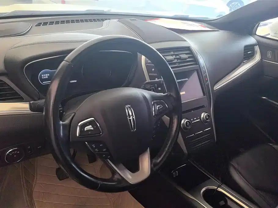 Lincoln MKC 2017 2.0T Two-Wheel Drive Premium Edition — миниатюра 12