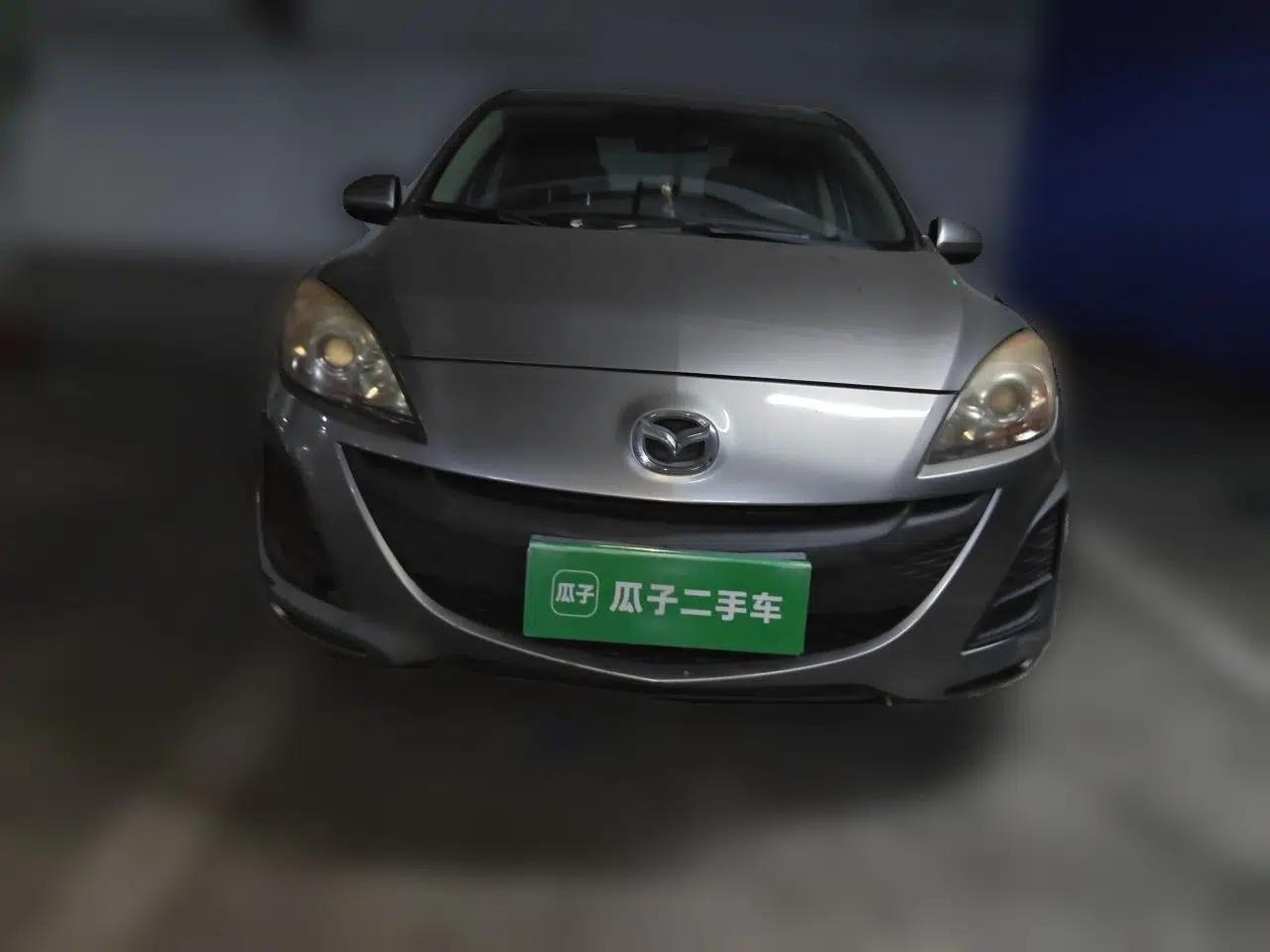 Mazda 3 2011 Sedan 1.6L Manual Comfort Model — миниатюра 2