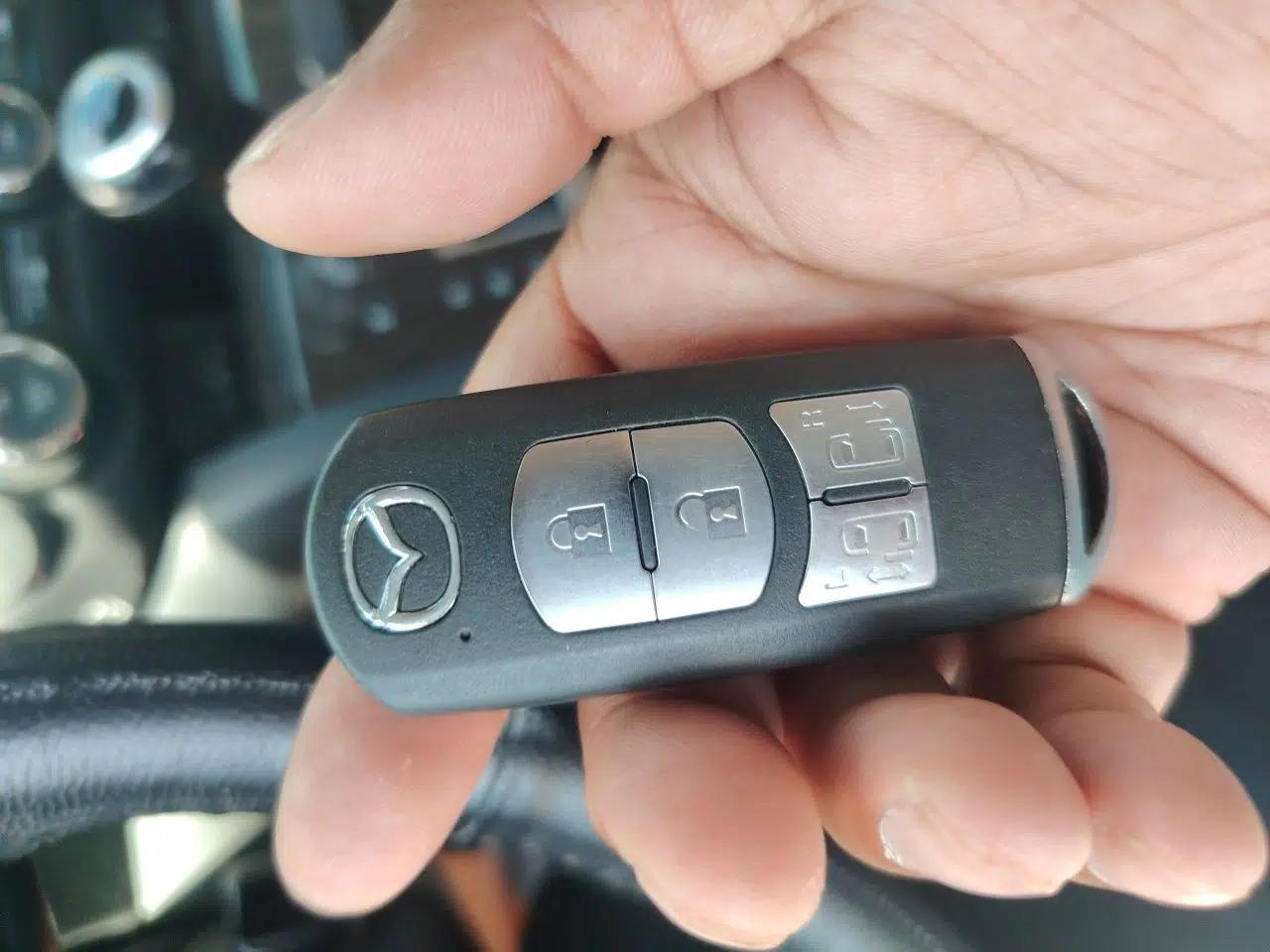 Mazda 8 2015 2.5L Ultimate Edition — миниатюра 9
