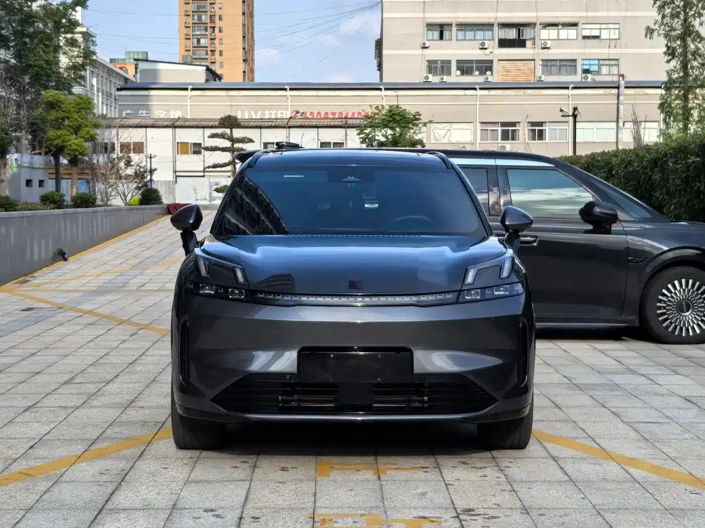 Lynk & Co 08 EM-P 2025 model, 120km long range Halo — миниатюра 2