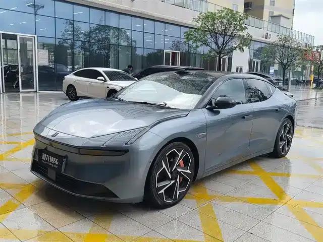 Lynk & Co Z10 2024 Model 95kWh 702km AWD Intelligent Driving Ultra