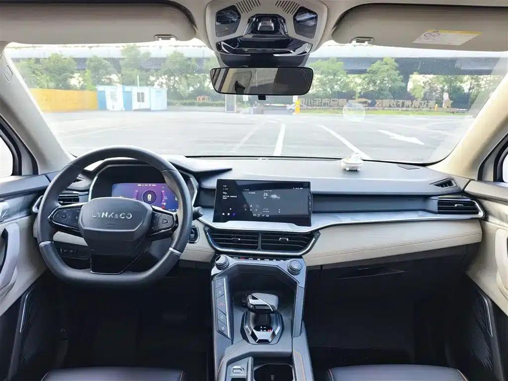 Lynk & Co 06 EM-P 2022 PHEV 84KM Range Pro — миниатюра 13