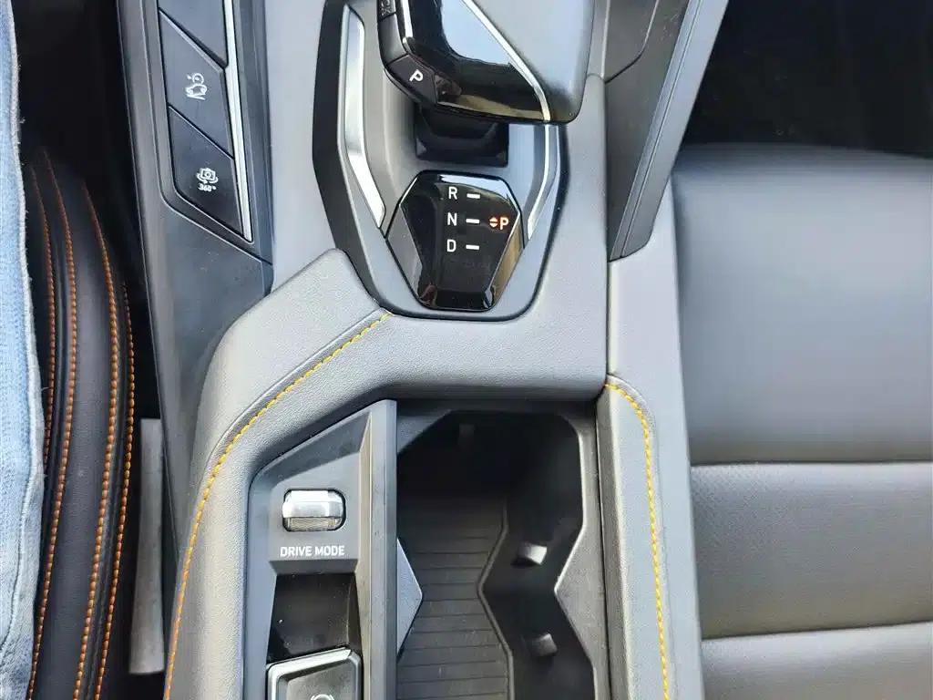 Lynk & Co 06 EM-P 2022 PHEV 84KM Range Pro — миниатюра 18