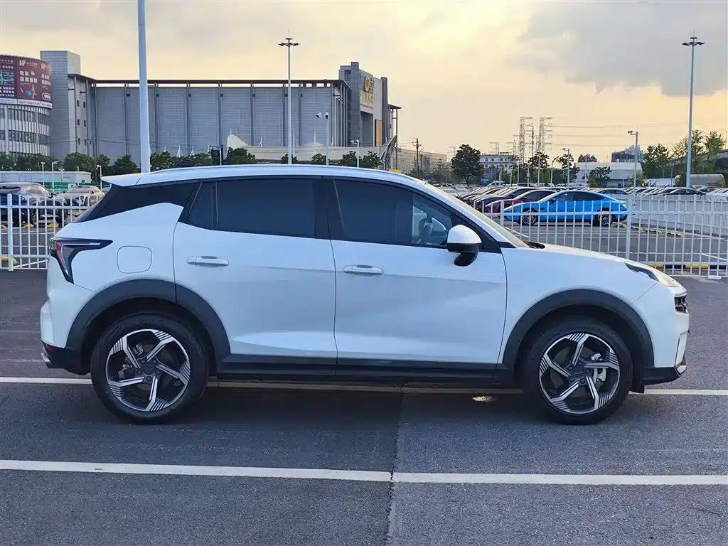 Lynk & Co 06 EM-P 2022 PHEV 84KM Range Pro — миниатюра 5