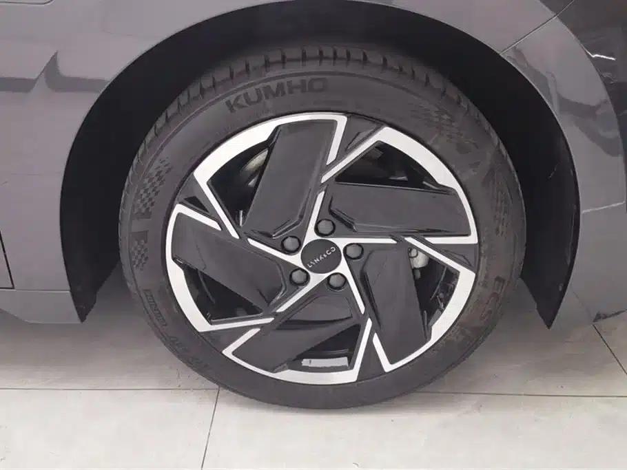 Lynk & Co 07 EM-P 2024 Model, EM-P 126km Long Range, Halo — миниатюра 6