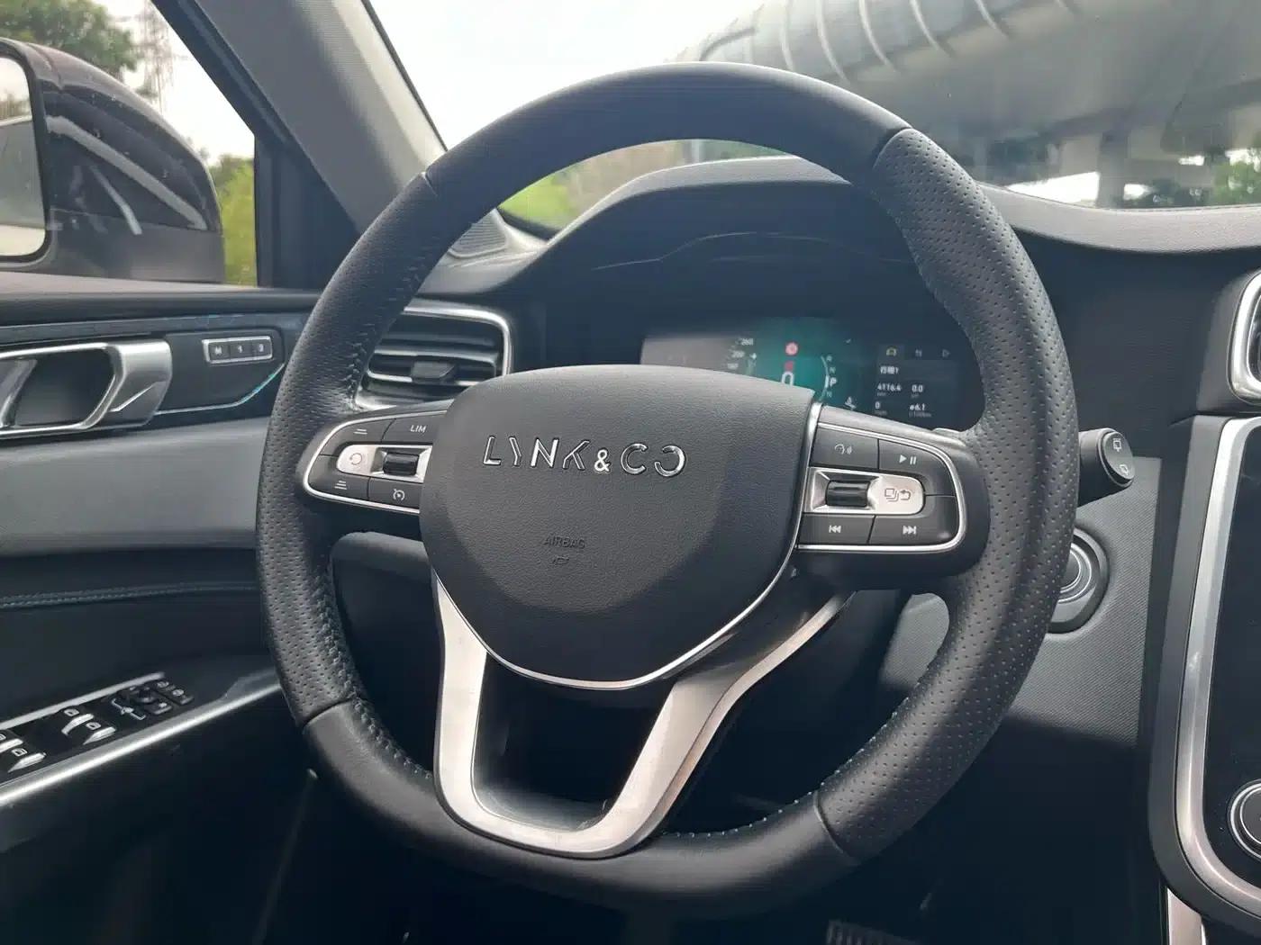 Lynk & Co 01 EM-P 2018 1.5T PHEV Pro (National V Emission Standard) — миниатюра 20