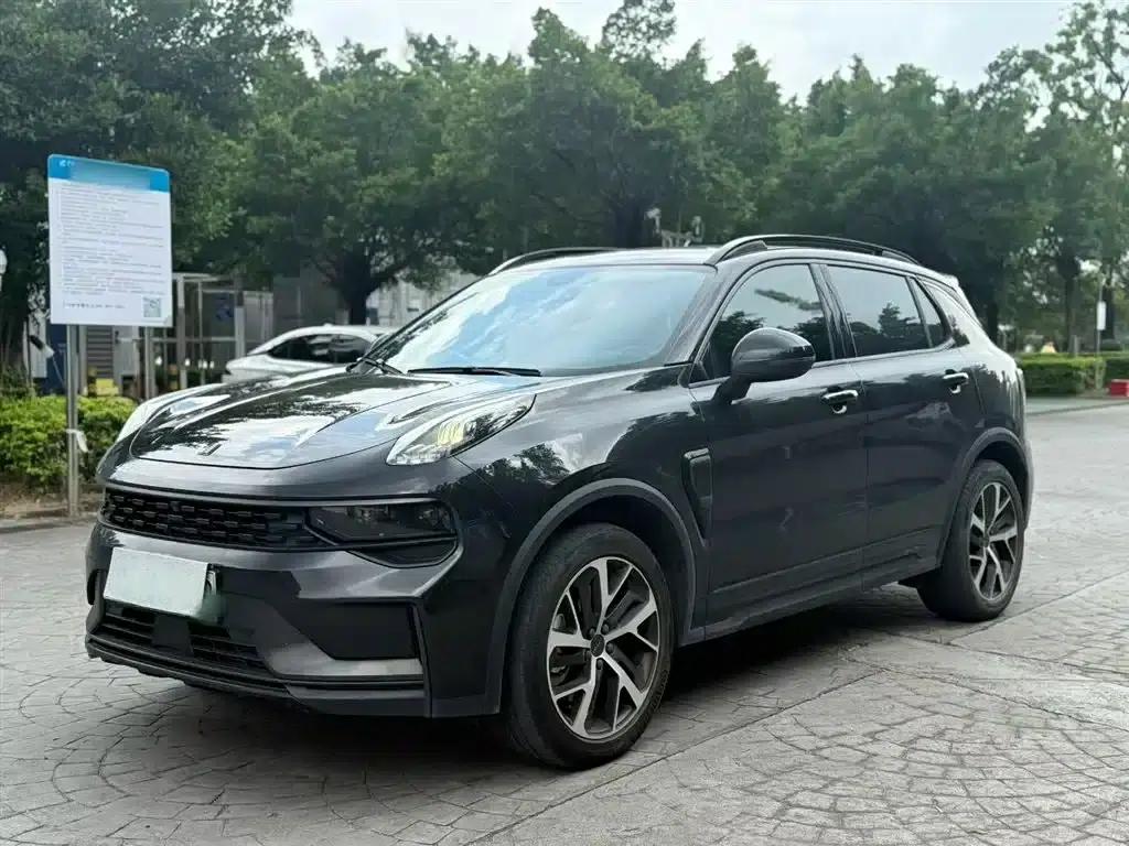 Lynk & Co 01 EM-P 2022 1.5TD PHEV Plus — миниатюра 1