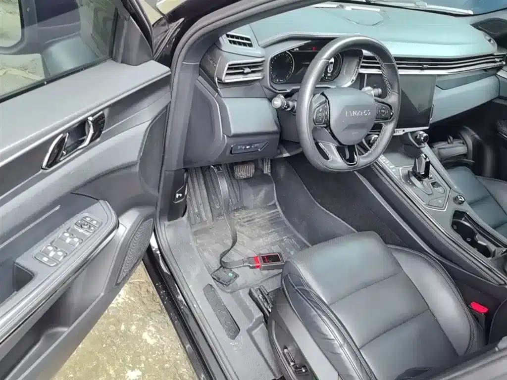 Lynk & Co 01 EM-P 2022 1.5TD PHEV Plus — миниатюра 16