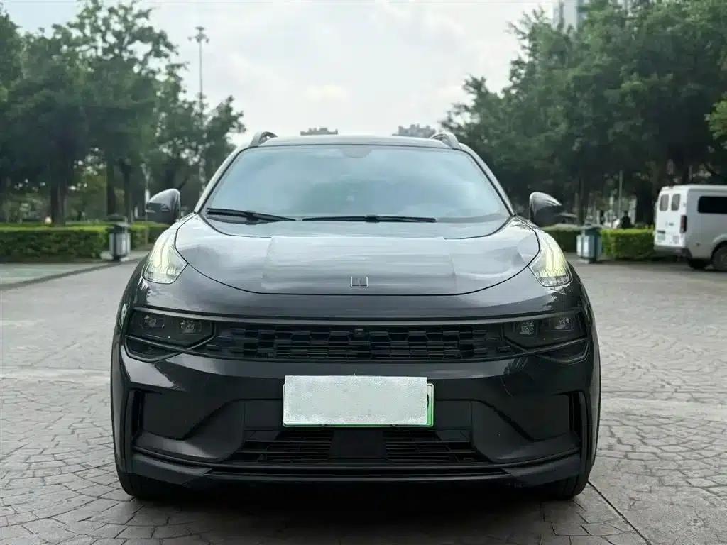 Lynk & Co 01 EM-P 2022 1.5TD PHEV Plus — миниатюра 3